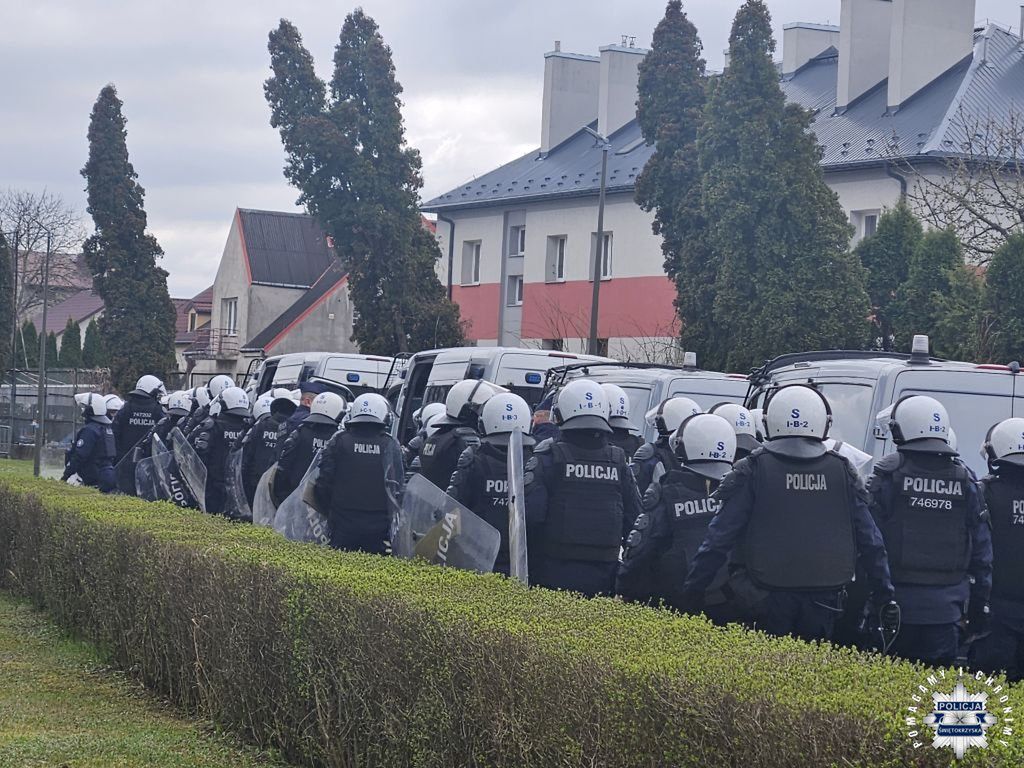 Zdjęcia z ćwiczeń policji