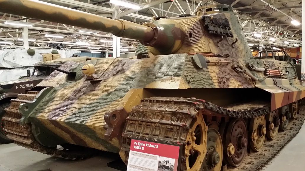 Spotkanie z Wargaming w muzeum w Bovington - czołg Tiger II