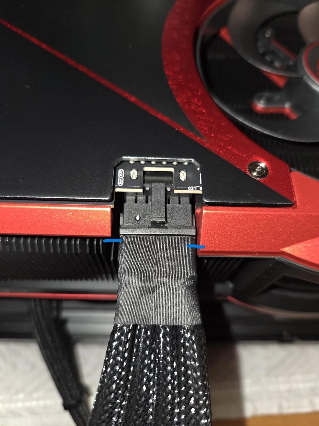 ASUS GeForce RTX 5090 Matrix - problemy z wtyczką zasilania