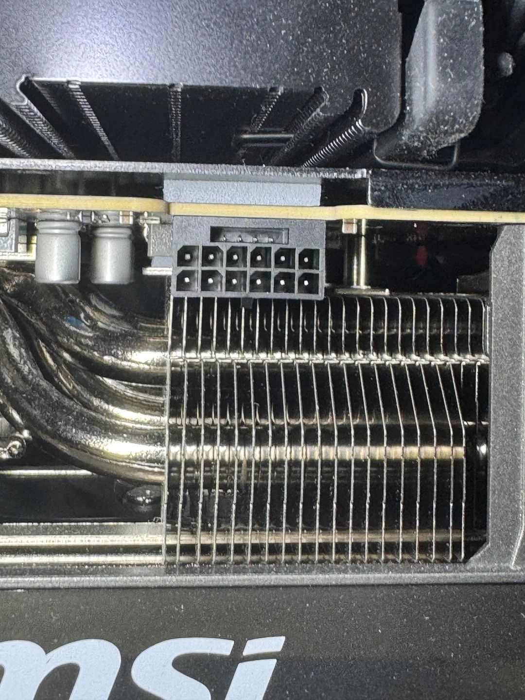 MSI - spalona wtyczka zasilania 16-pin