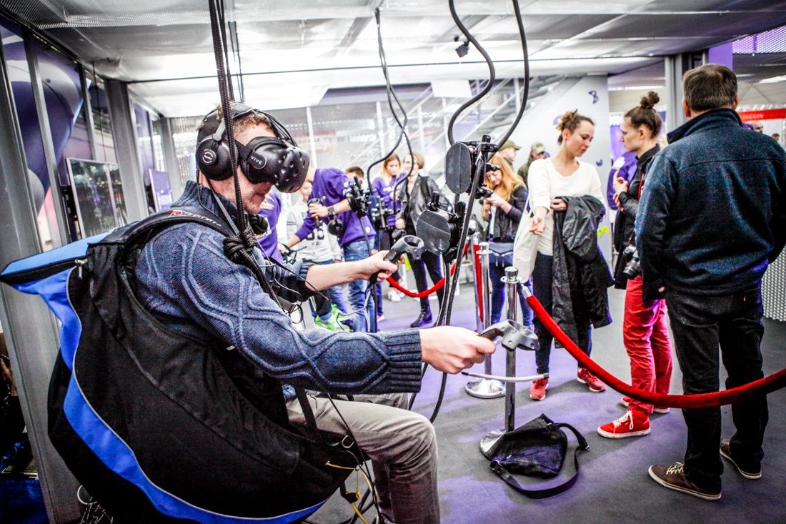PGA 2016 - kubełkowe fotele do VR