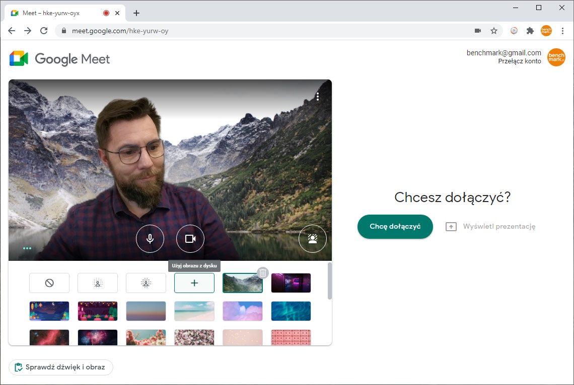 Własne tło w Google Meet