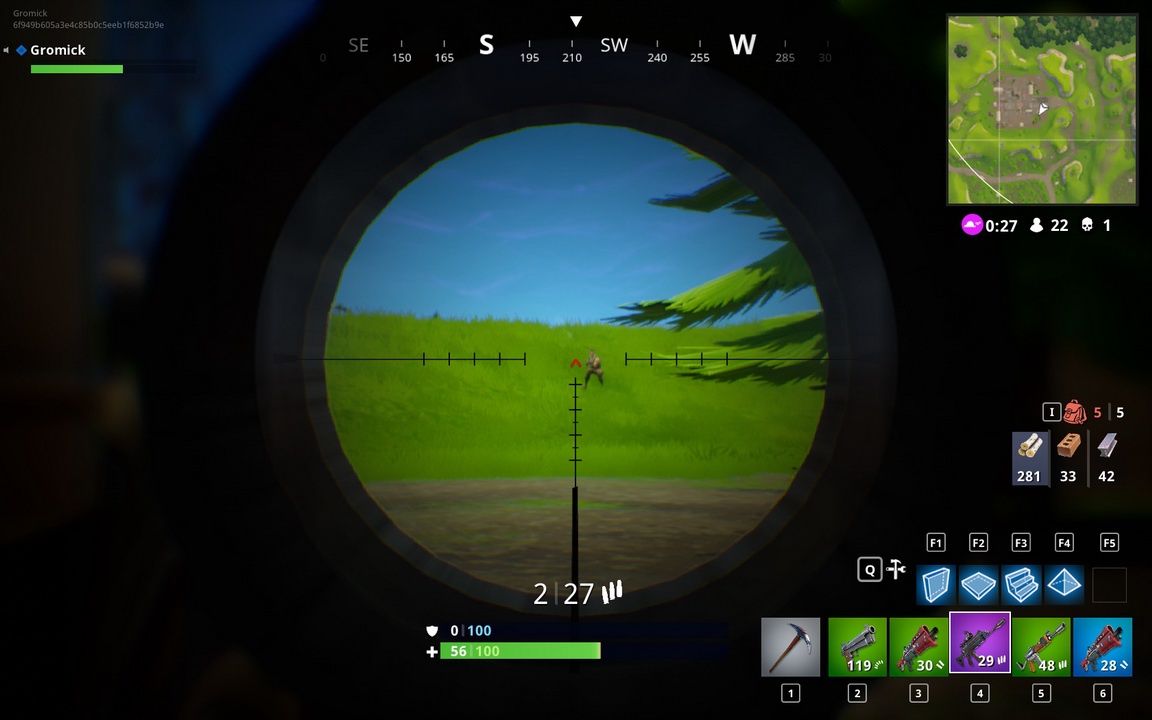 Fortnite: Battle Royale - przeciwnik w lunecie snajperskiej