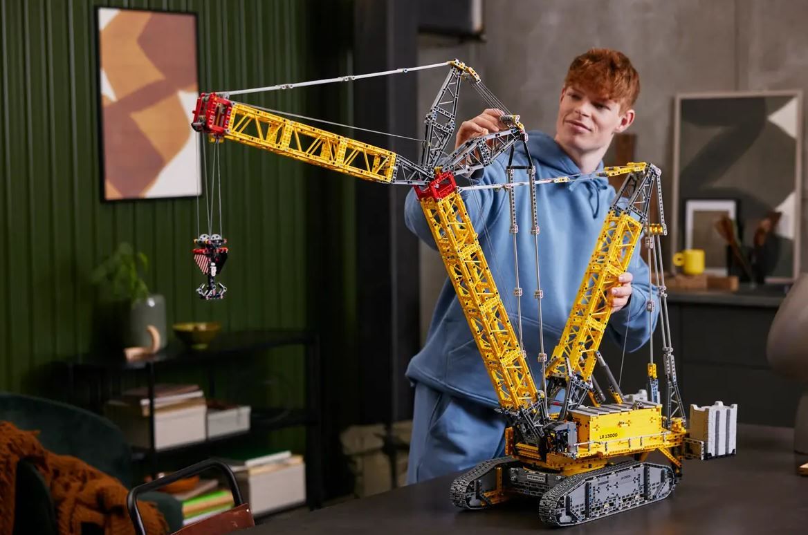 Ogromny żuraw od Lego