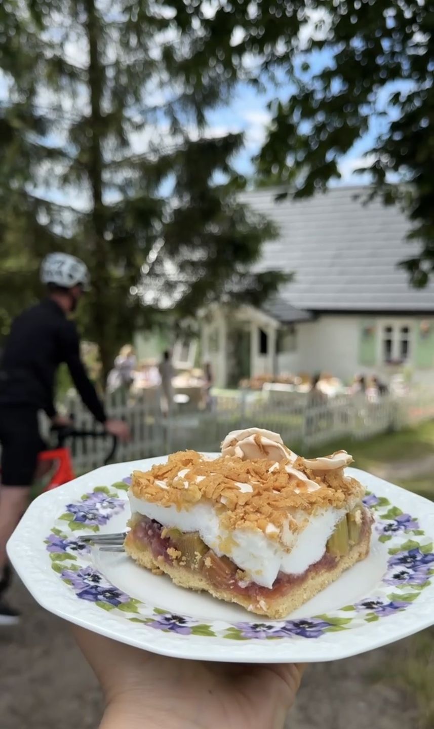 Kruche ciasto z rabarbarem to hit Malowanej Chatki