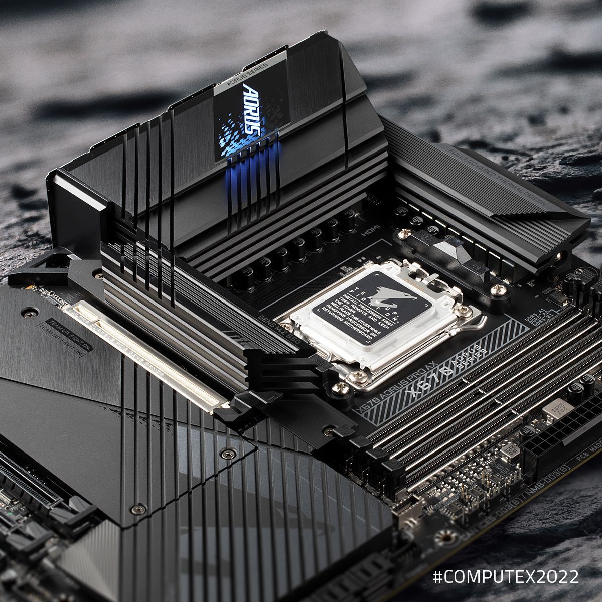 Gigabyte X670 Aorus Pro AX