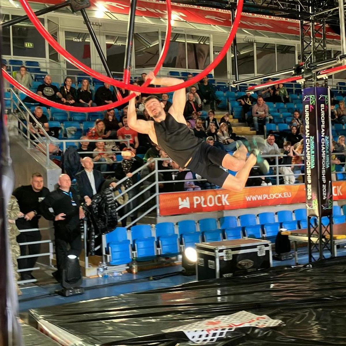 Wyślijmy Patryka Obrębskiego do Kalifornii na UNAA World Series Finals Season 9