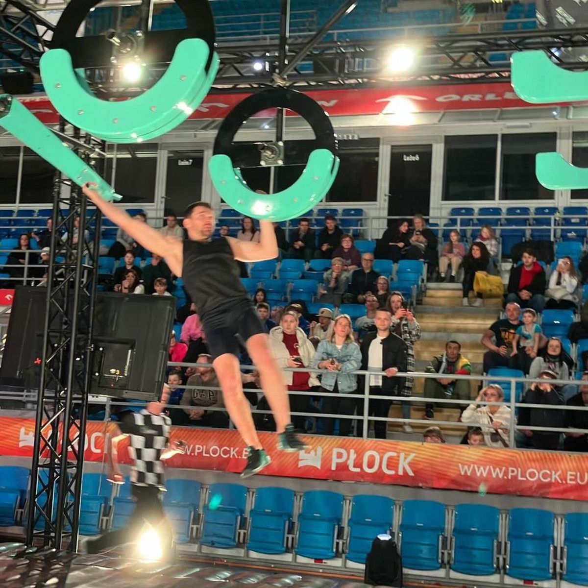 Wyślijmy Patryka Obrębskiego do Kalifornii na UNAA World Series Finals Season 9