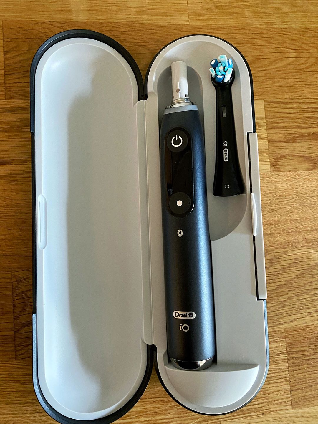 Oral-B iO9 - etui