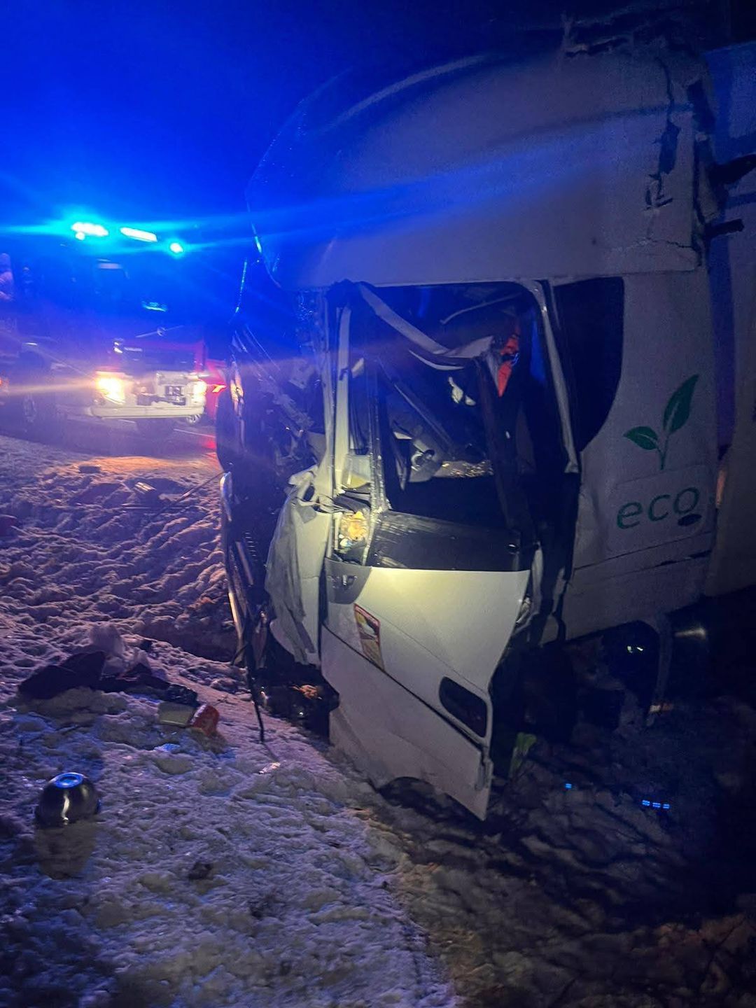 Ciężarówka w rowie