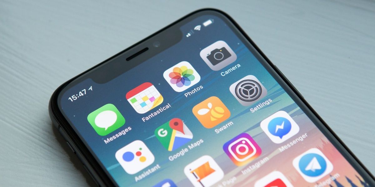 iPhone notch