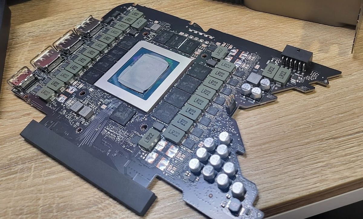 GeForce RTX 4090 - płytka drukowana