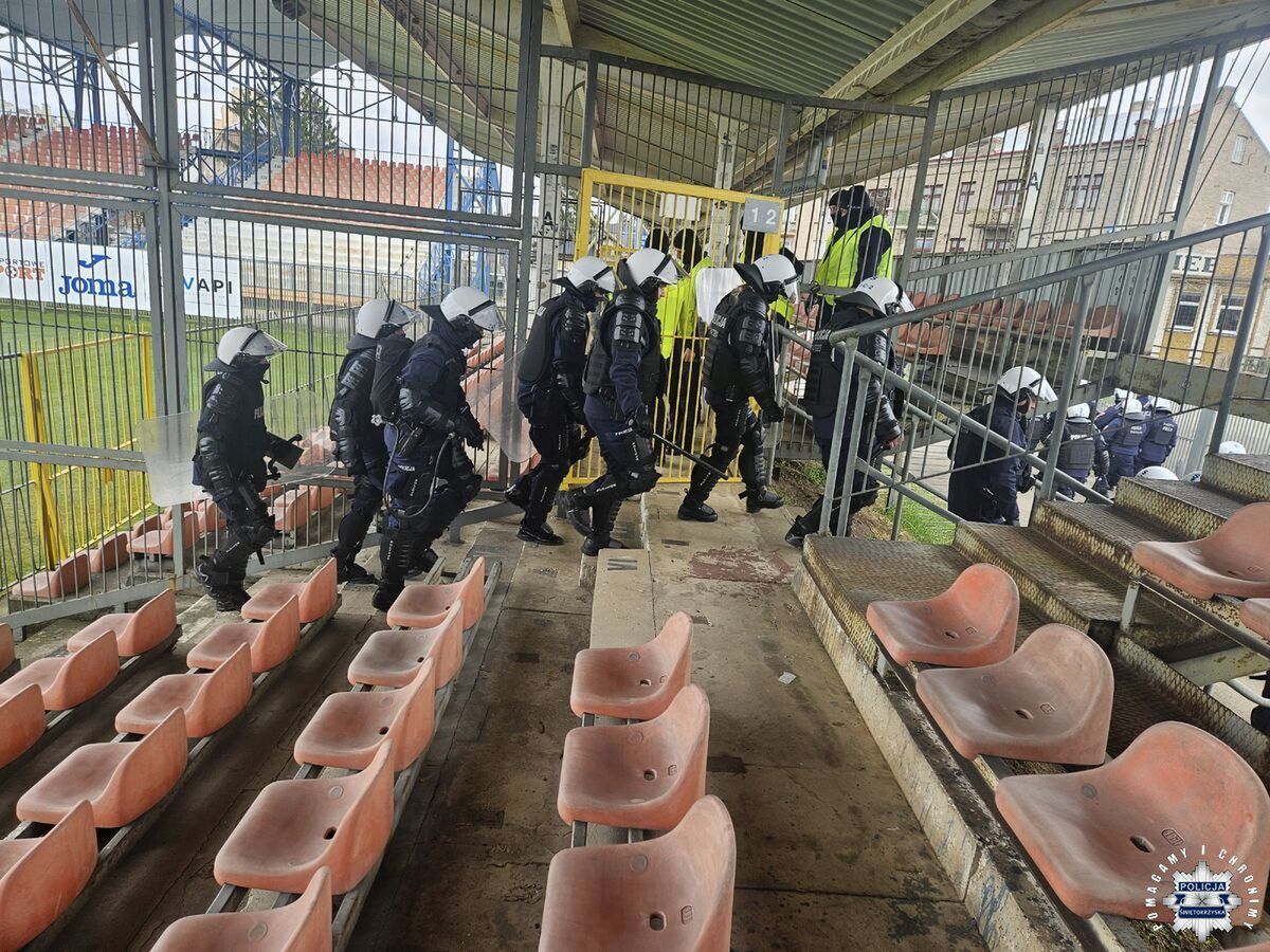 Zdjęcia z ćwiczeń policji