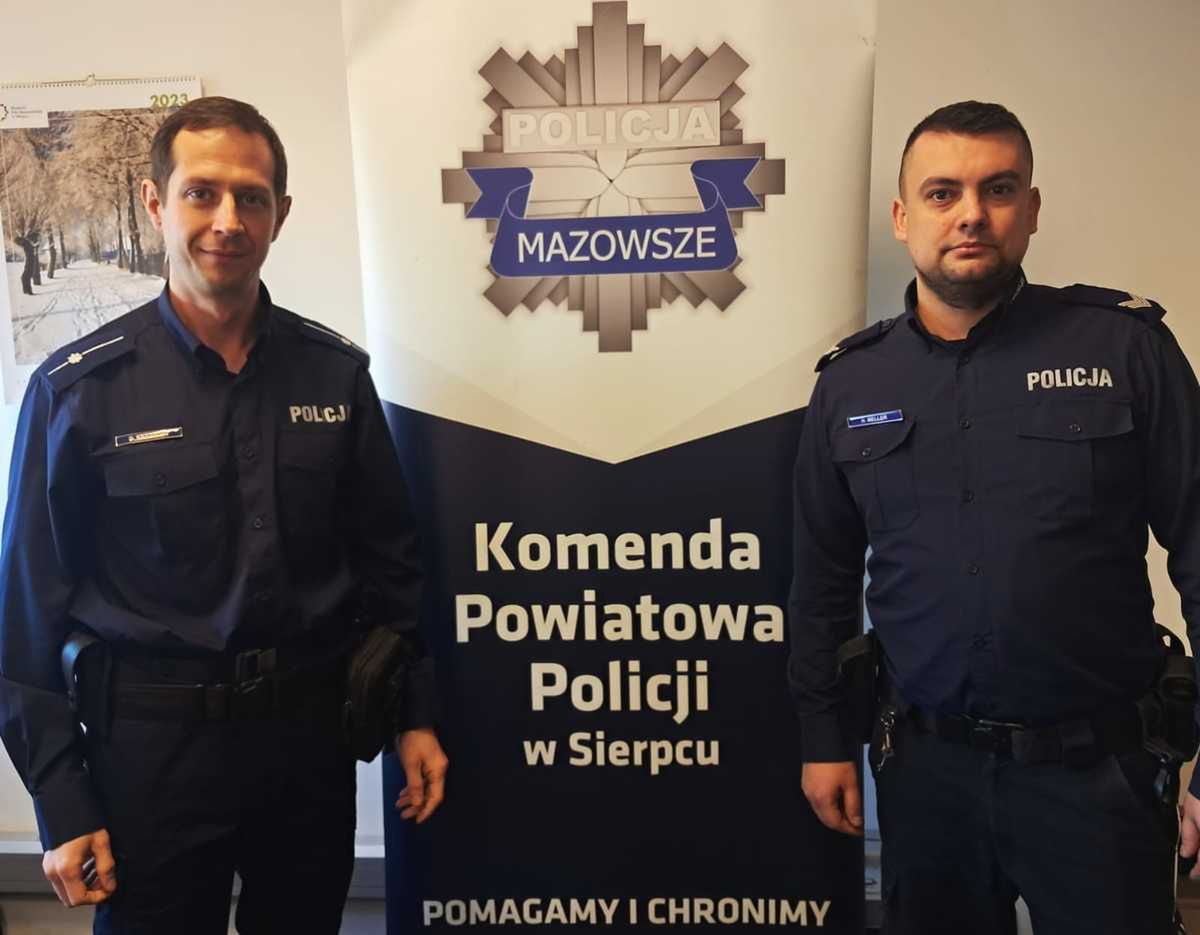 Funkcjonariusze pomogli mężczyźnie