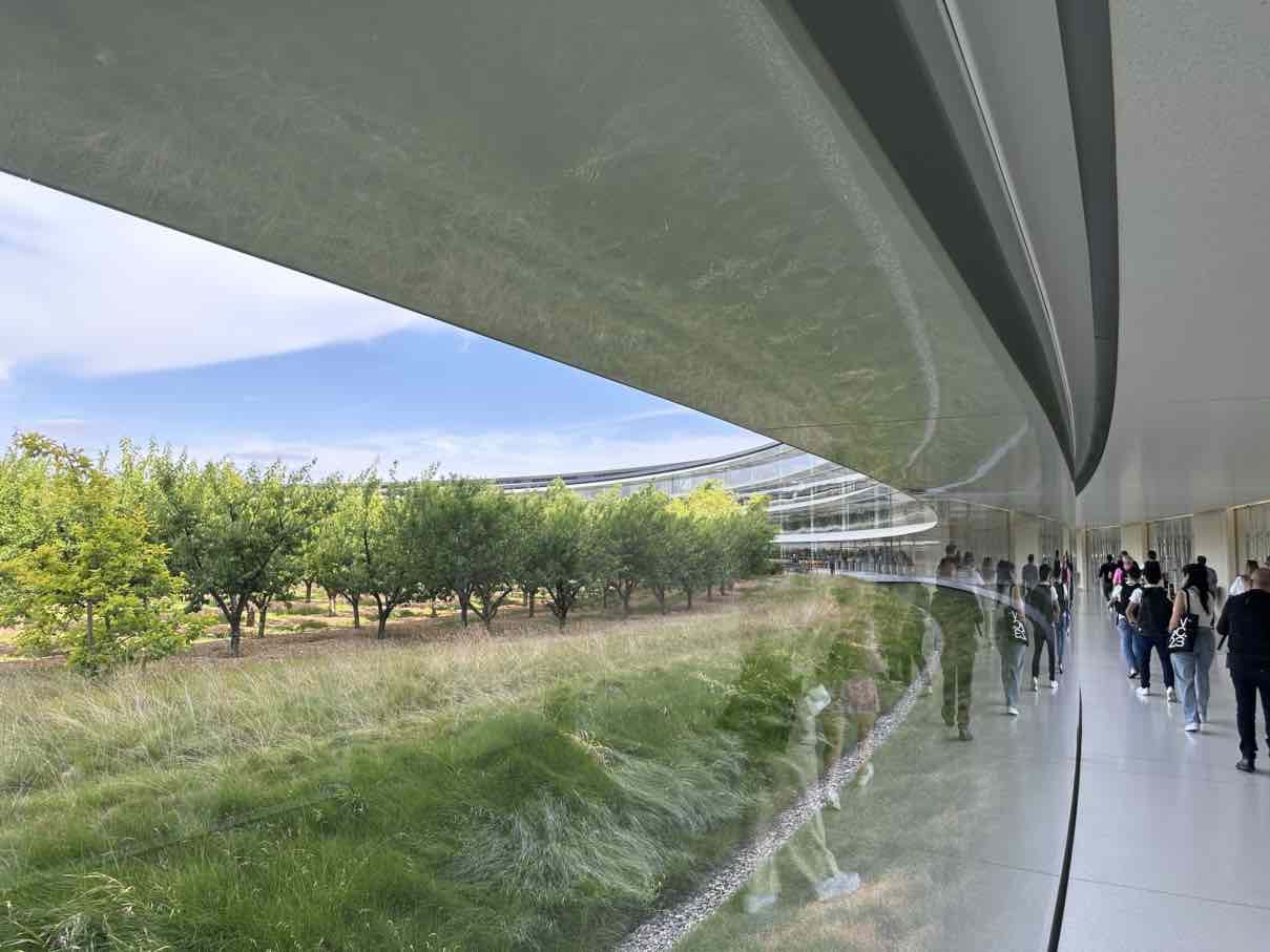 budynek główny apple park