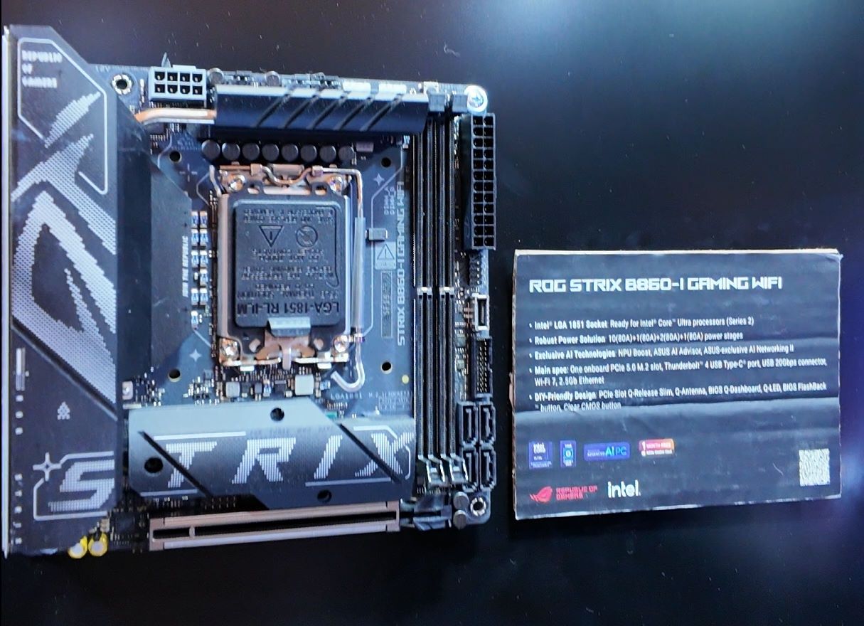 CES 2025 - Nowości PC - ASUS B860-I Gaming WiFi