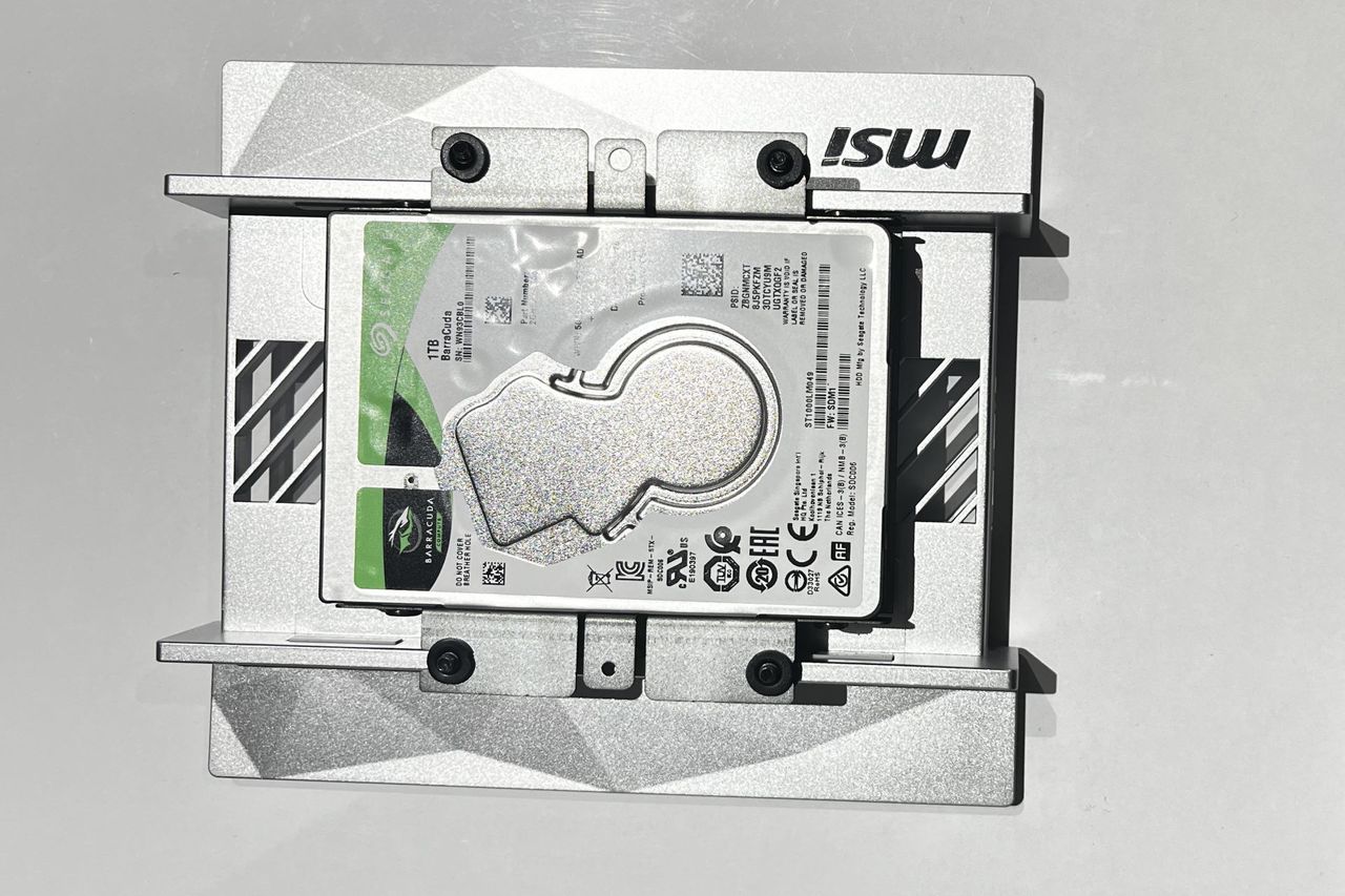 MSI Creator P50 - dysk HDD