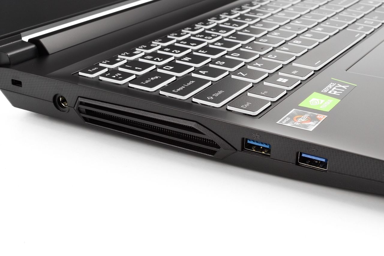 Gigabyte A5 K1 - porty po lewej