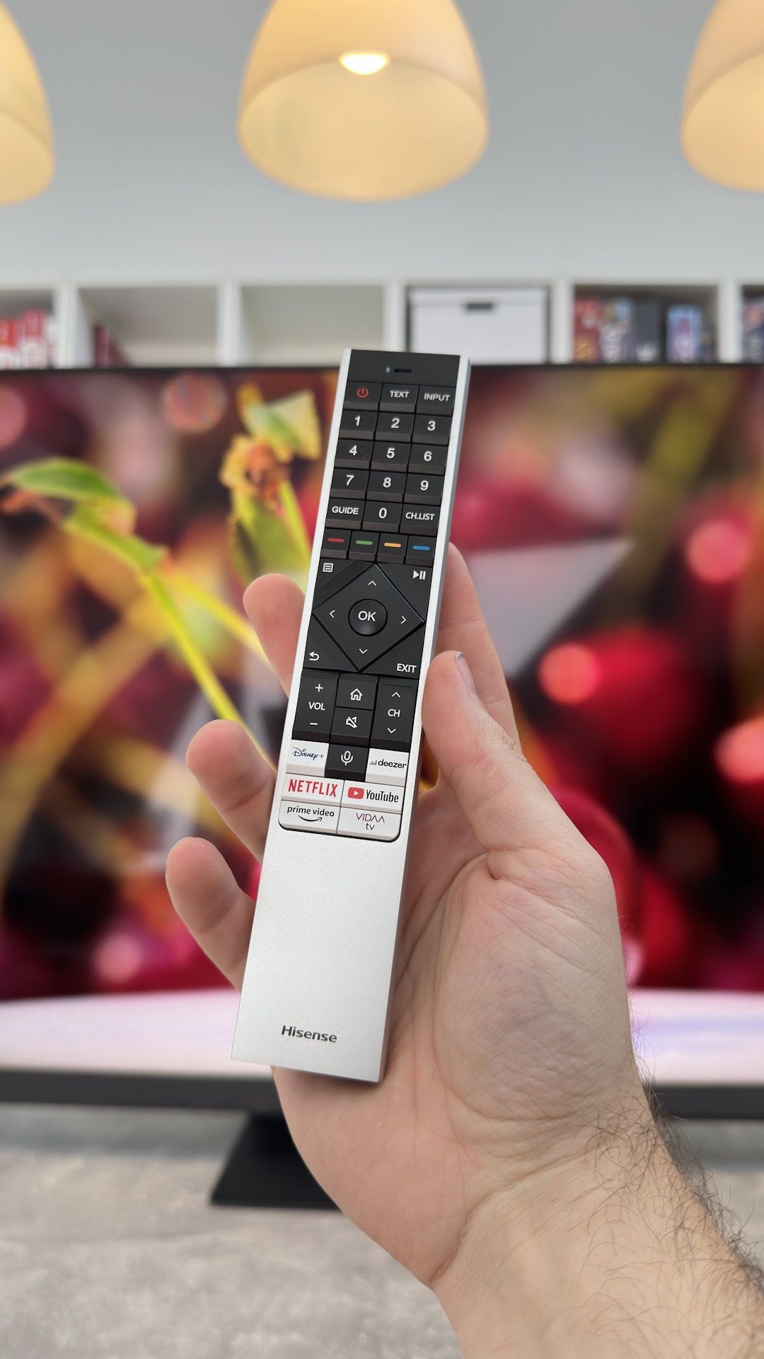 Hisense ULED 65U8KQ - pilot baterie