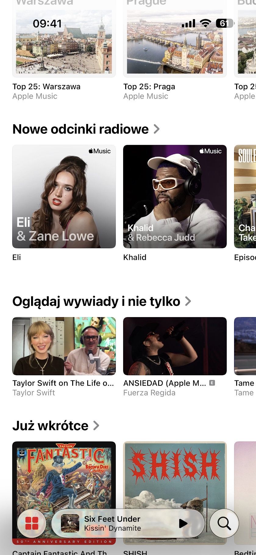 Bezbarwny (po lewej) i barwiony (po prawej)