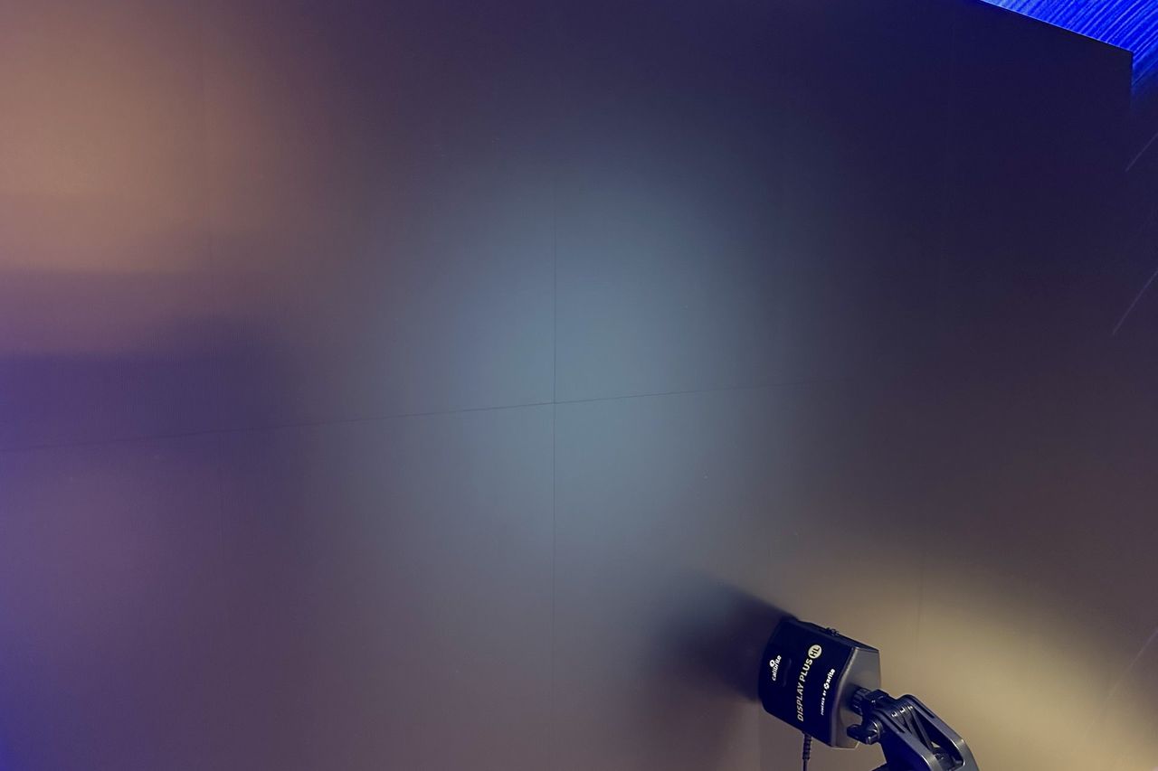 Hisense 136MX Micro LED - łączenia