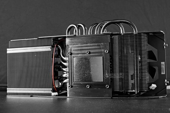 Colorful GTX680 iGame Kudan karta graficzna chłodzenie radiator cooling zdjęcie