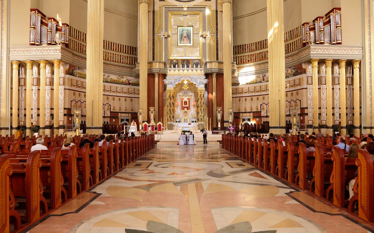 Ołtarz główny Bazyliki w Licheniu Starym