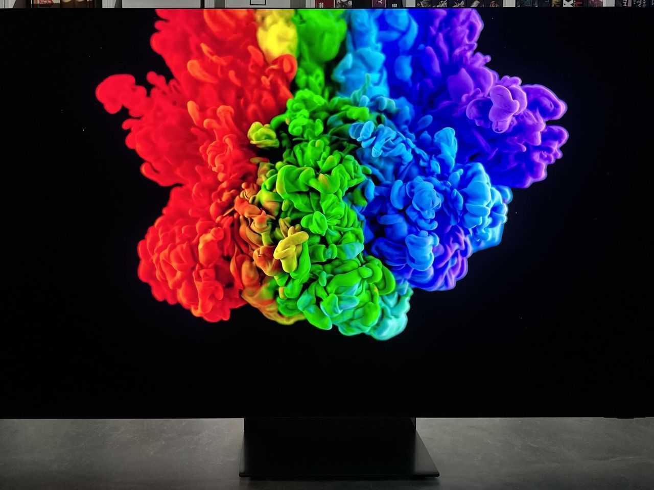 Samsung Excellence Line 8K QN900D - kąty widzenia od przodu