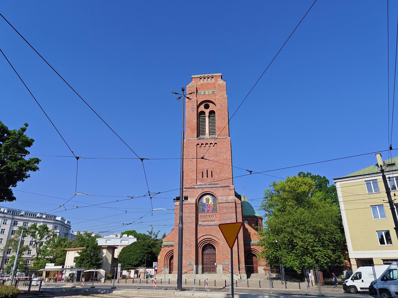 Zdjęcia zrobione Honorem 600 w ciągu dnia