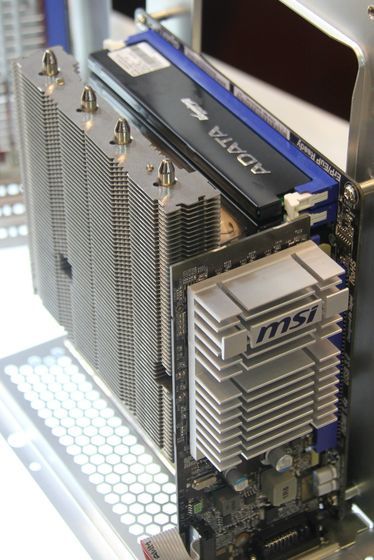 Noctka cooler L-Type prototyp zdjęcie montaż