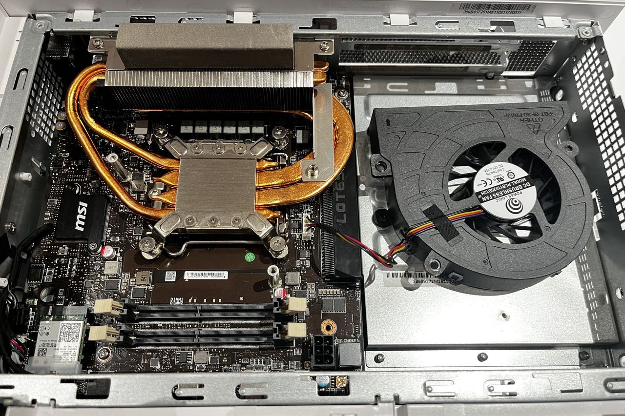 MSI Creator P50 - po wyjęciu chłodzenia i podzespołów