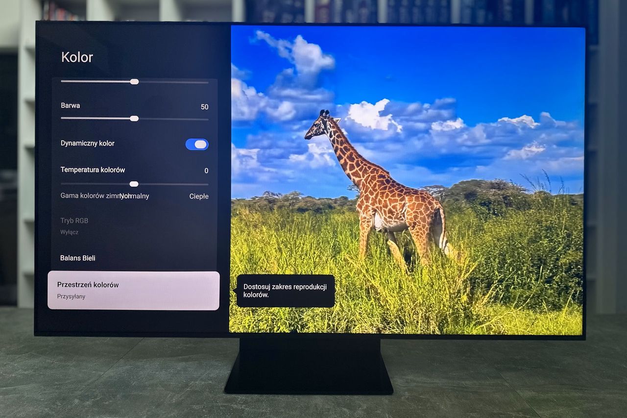 TCL 65C7K Premium QD-Mini LED - menu koloru
