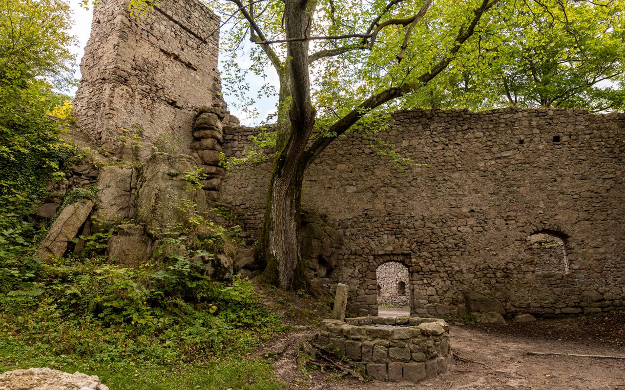 Skalne zakamarki dolnośląskiej warowni