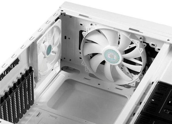 Cooler Master CM Storm Stryker obudowa zdjęcie wentylacja g&oacute;ra