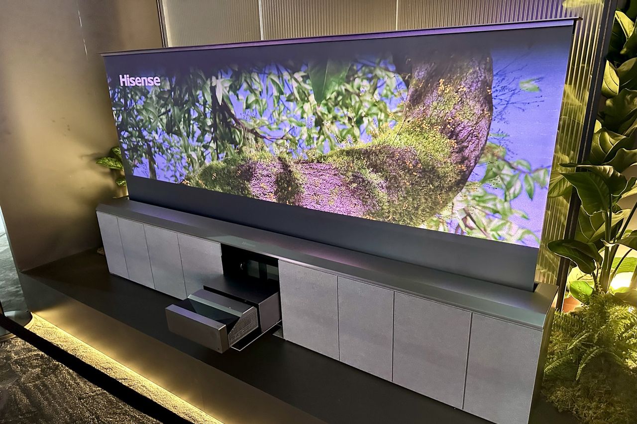 Hisense na IFA 2025 - Rozwijany Laser TV 1
