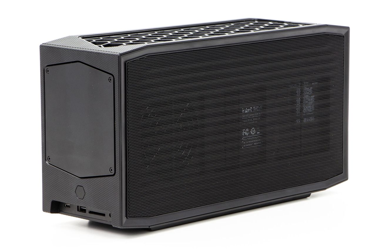 Intel NUC Extreme 12th - z profilu