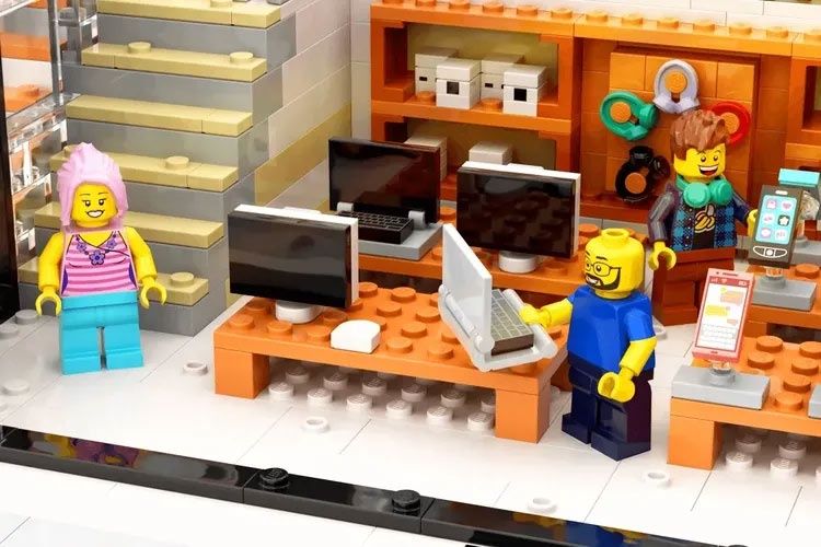 LEGO Apple Store Macbooki