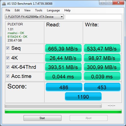 Wydajność dysku Plextor M6e 256 GB – po lewej pod PCIe, a po prawej pod M.2