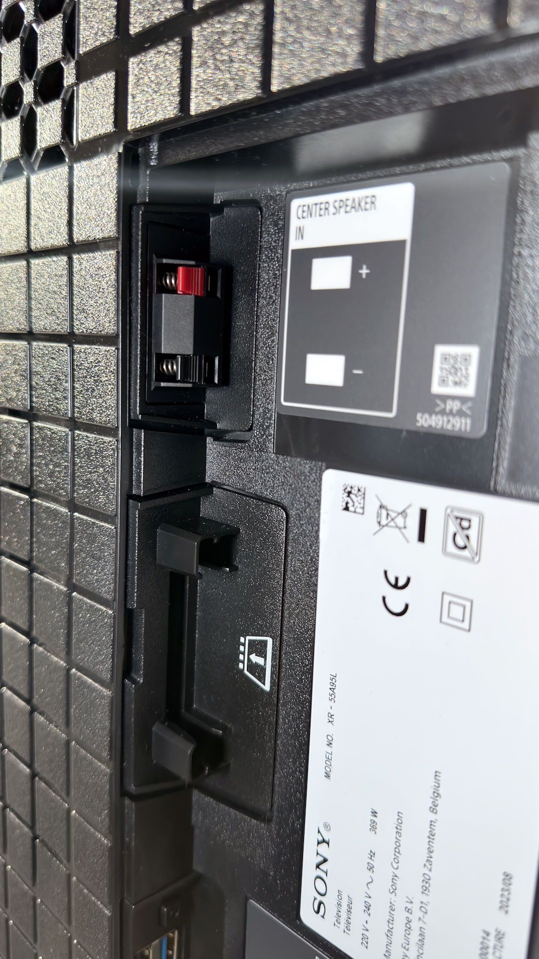 Sony Bravia XR-55A95L - złącze głośnika centralnego