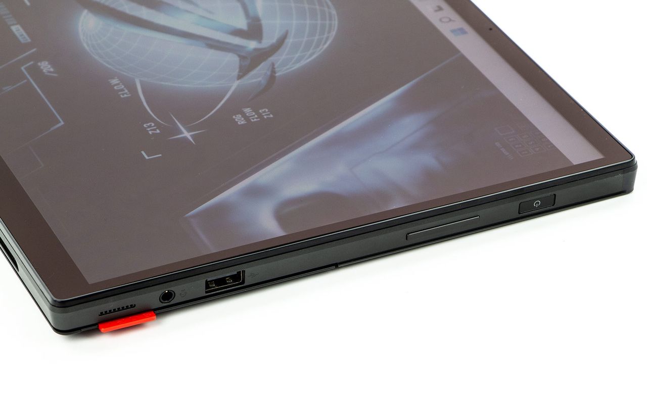 ASUS ROG Flow Z13 - złącza po lewej