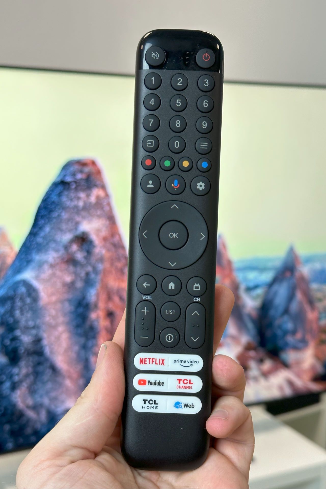 TCL 65C845 - pilot przód