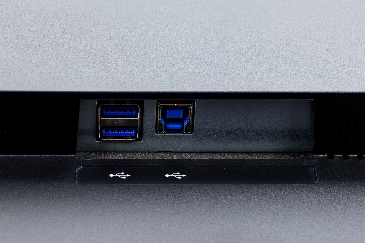 Cooler Master GM27-FQS ARGB - hub usb