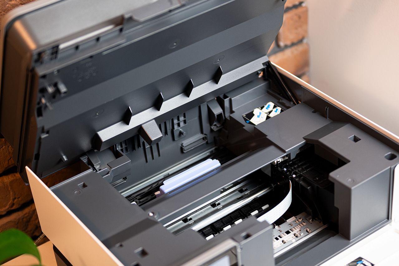 HP OfficeJet Pro 9010e - wewnątrz