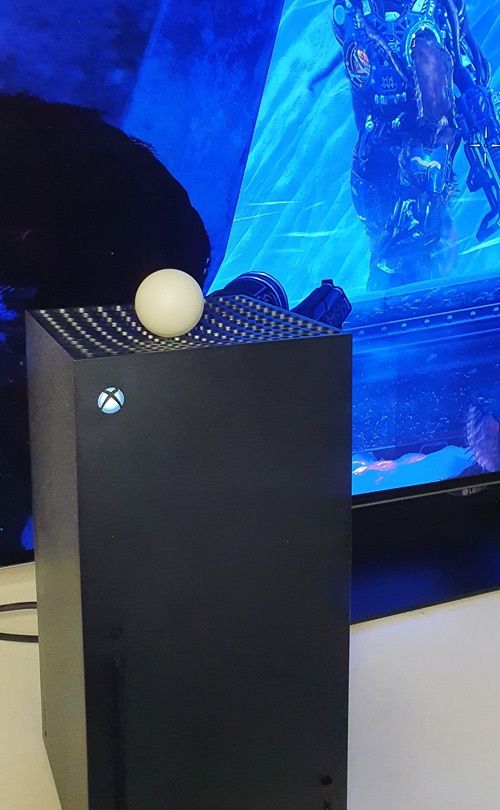 Xbox Series X - piłeczka nie lewituje