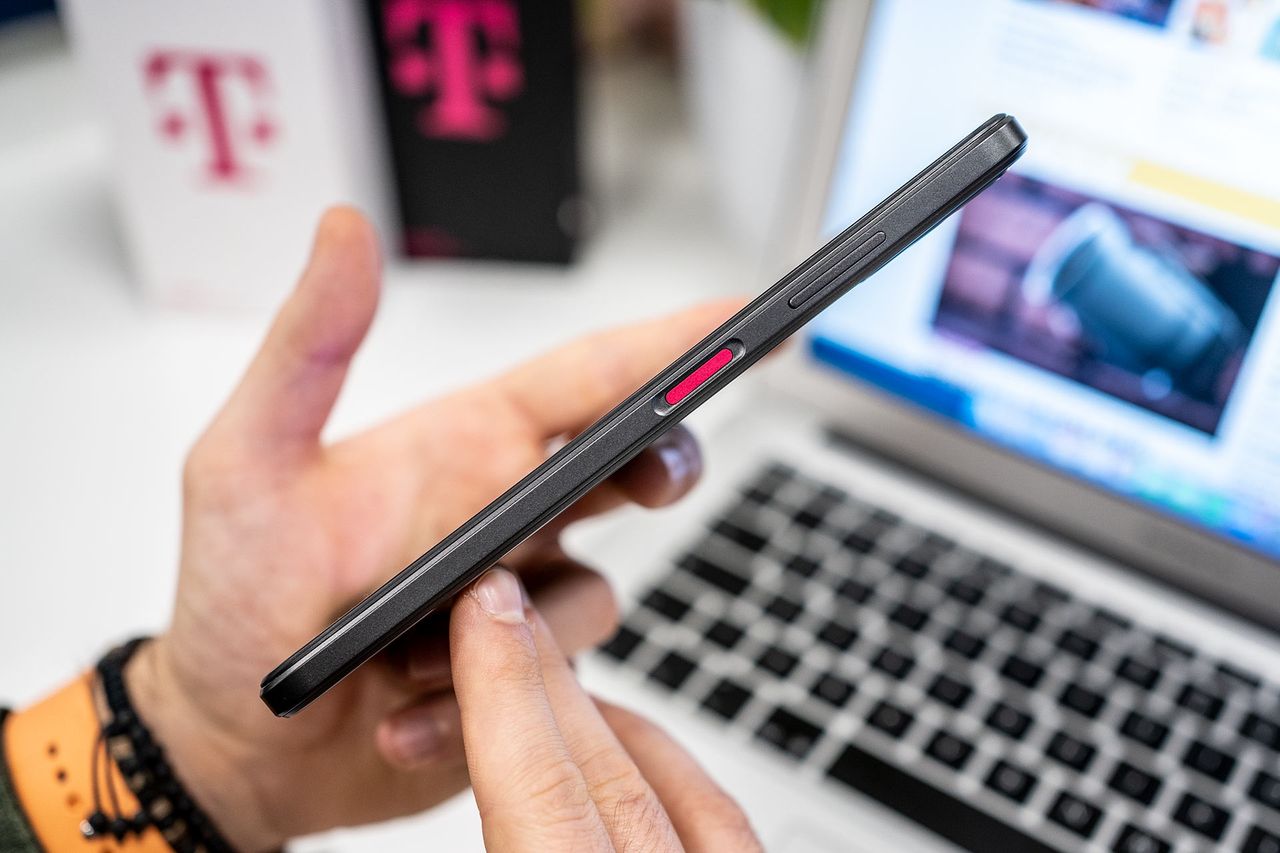T Phone Pro 5G