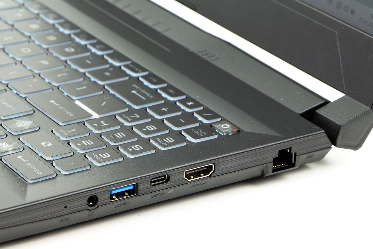 MSI Bravo 15 C7FV - złacza z prawej