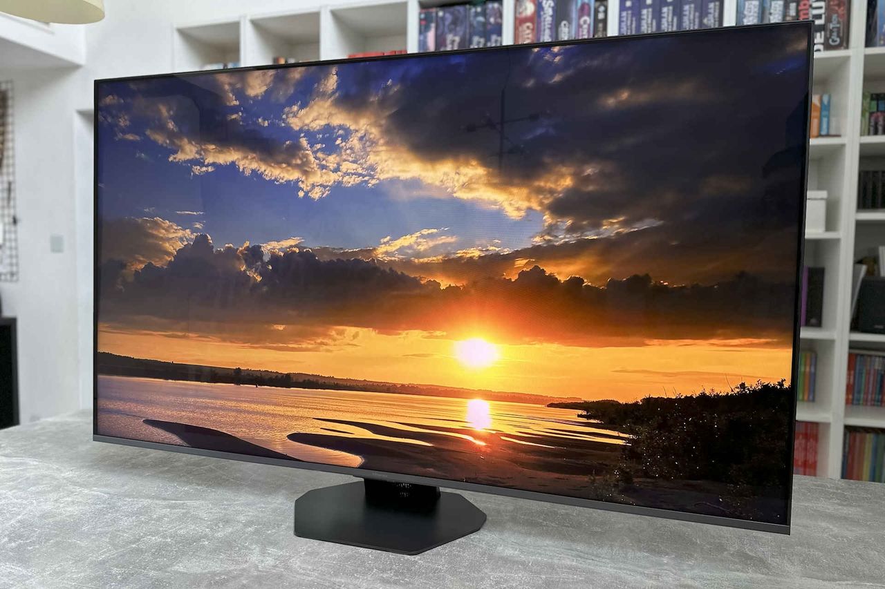 Hisense MiniLED U8Q - efekt HDR w dzień