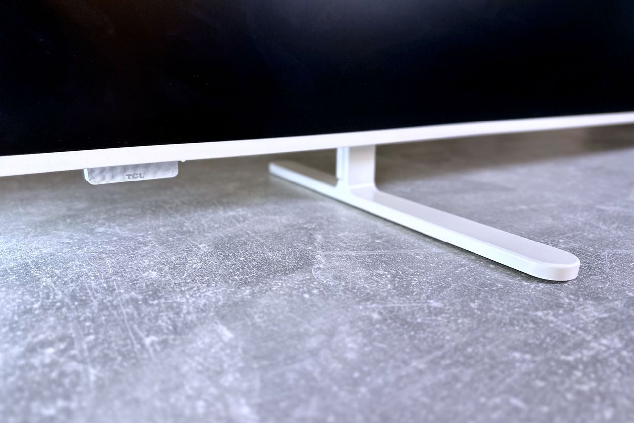 TCL NXTFrame A300 Pro - nóżki od przodu