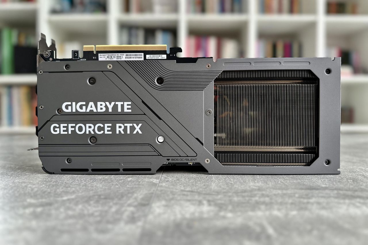 Gigabyte GeForce RTX 4070 Ti Super Gaming OC - backpalte