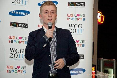 eSports Adrian Kostrzębski